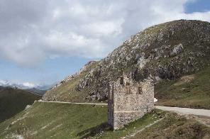 Xtrallusion photo gallery of Italy. Photos, pictures, images and photographs of the Italian Rivieras, the Italian Lakes, the Italian Alps, the Cinque Terre, the Amalfi coast and some of the most beautiful corners of Italy. Plus photos of Italian cities such as Pisa, Milan, Genoa and Rome.